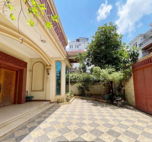 House For Rent In Tuol Tompoung, near Russian Market