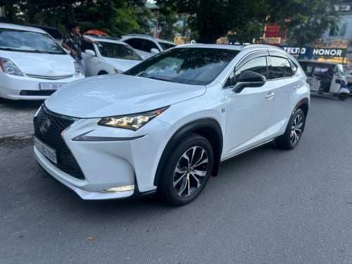 Lexus Nx200T Fsport2015 5ប៊ូតុង ប៉ុង2 គុជ3