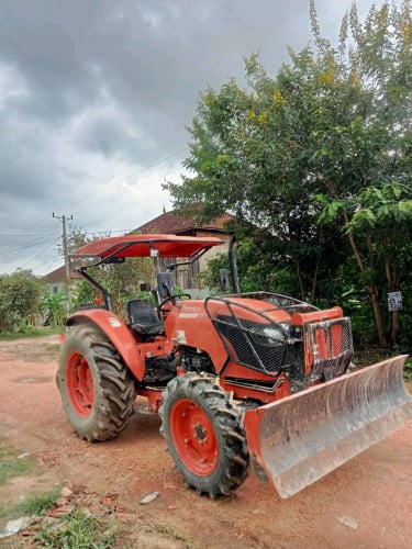 M6040 ឆ្នាំ2023 លក់14500$ចរចា ត្រាក់នៅសំនុំស្អាត