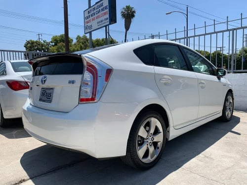 Prius 2014 with FULL INSURANCE