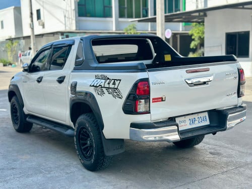 Revo 2017 8ម៉ឺនkm