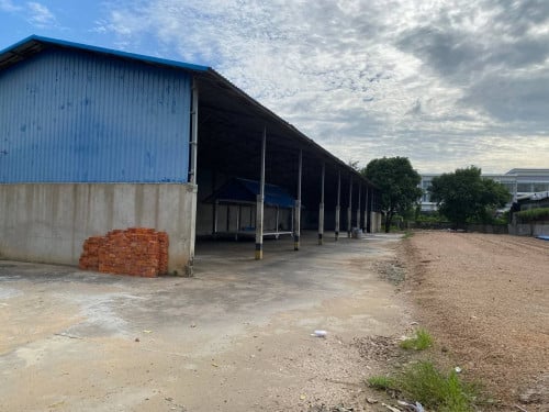 ឃ្លាំង/ដីជួល ៖ ផ្លូវជាសុផារ៉ា, ខណ្ឌឬស្សីកែវ, រាជធានីភ្នំពេញ