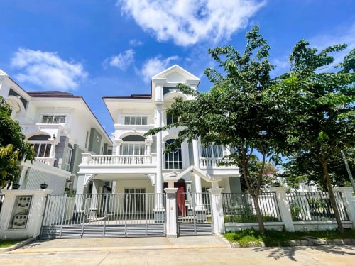 វីឡាឃ្វីនកែង នៅក្នុងបុរីភ្នំពេញថ្មី អេលីតផាត២