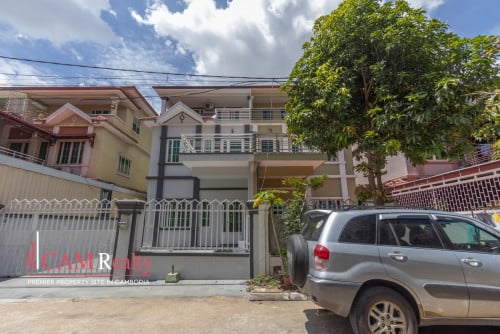 🏡វីឡាភ្លោះសម្រាប់លក់​ |​​ បុរីប៉េងហួត ភូមិឬស្សី