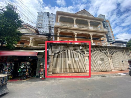 🏬 Shophouse (Eo) for Rent at Toul Tompung – $750/month | 3BR + 3BA | Fully Furnished