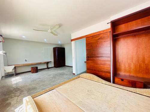 Renovated Villa Or Restaurant Hotel For Rent In Daun Penh Few minutes to Independent Monument