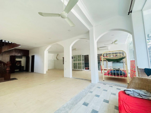 Renovated Villa Or Restaurant Hotel For Rent In Daun Penh Few minutes to Independent Monument