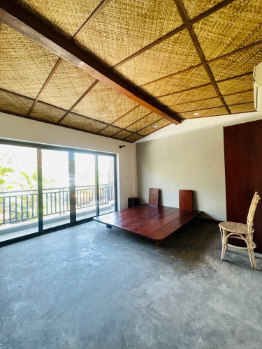 Renovated Villa Or Restaurant Hotel For Rent In Daun Penh Few minutes to Independent Monument