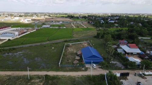 ដីឃ្លាំងលក់សង្កាត់ពន្សាំង ខណ្ឌព្រែកព្នៅ