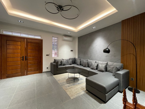 វីឡាកូនកាត់សម្រាប់លក់