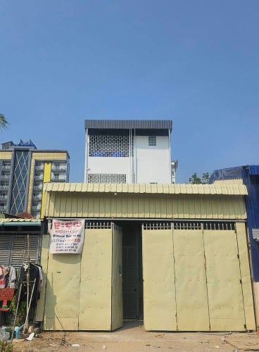 ផ្ទះជួលមាន14បន្ទប់គេង 15បន្ទប់ទឹក ប៉ោយប៉ែត