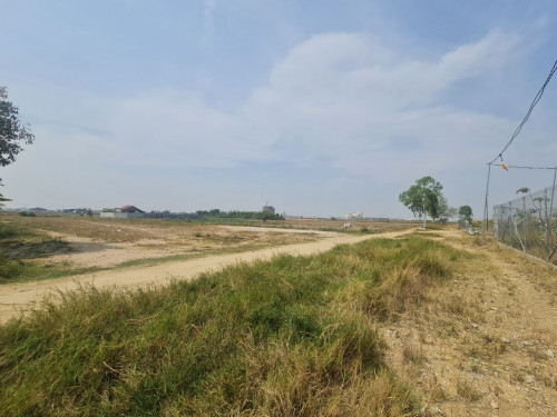 ដីកែងផ្លូវ3សម្រាប់លក់សង្កាត់ក្រាំងធ្នង់ ខណ្ឌសែនសុខ