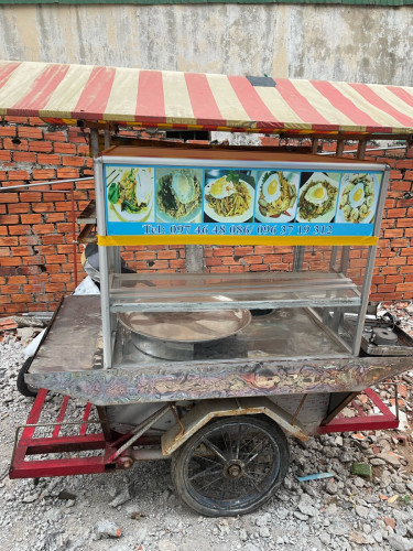 លក់រុឺម៉កមានម៉ូតូស្រាប់មានកាតគ្រីម៉ូតូថែមទៀត ម៉ូតូViva