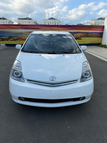 07 Prius ឡានមូល​ ប្រភេទ​ប្រេីតាមផ្ទះ​ (haft full)