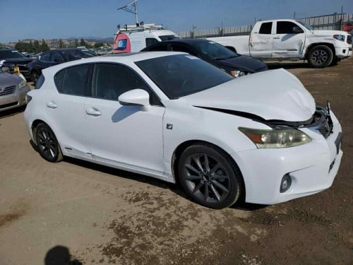 Car for sale សាងក៌បាន CT200h 2013 Fspot