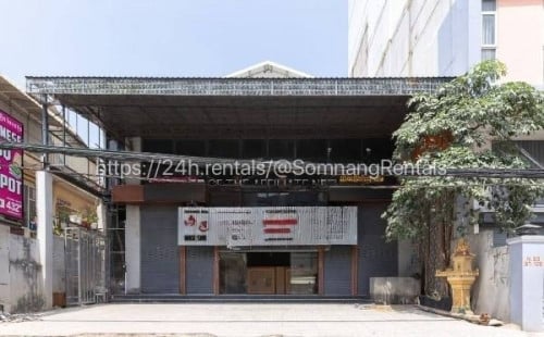 Shop for Rent :Rental Price: $2500/month ​🚩Location: BKK3