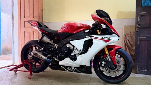 YAMAHA YZF R1 2015 ក្រដាស់ពន្ធពេញឆ្នាំ ថ្មីលិតបាន​