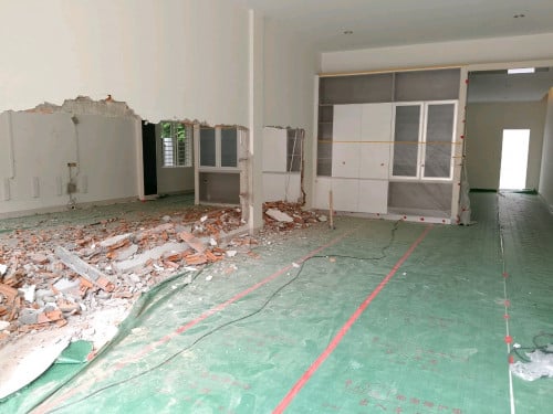 ការងារ​ជុសជុលពង្រីកទំហំផ្ទះ