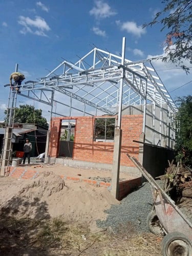 មានទទួលម៉ៅកាសាងសង់ផ្ទះគ្រប់ប្រភេទ