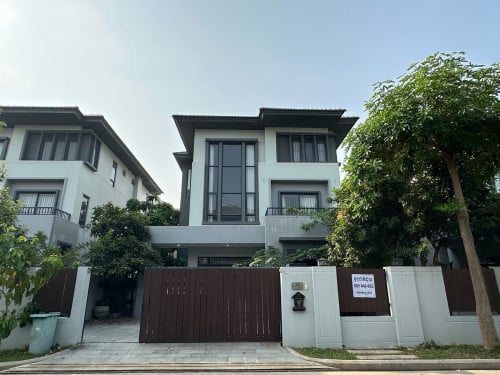 Villa Queen A Chip Mong 598