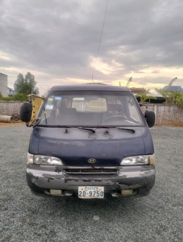 ឡានផ្ទាល់ខ្លួន