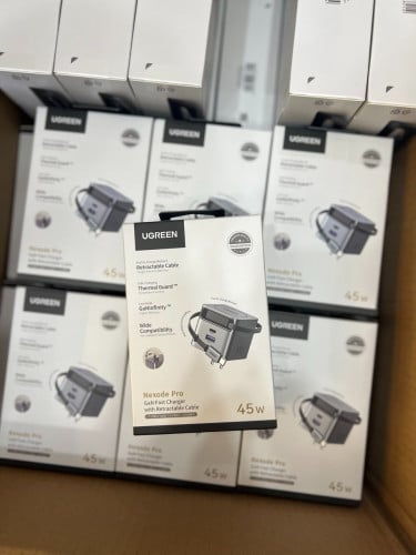 UGREEN 45W GaN Fast Charger with Retractable Cable 65821