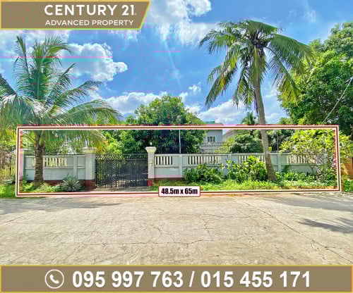 ផ្ទះវីឡា នៅជិតបុរី ប៉េងហួតបឹងស្នោរ សង្កាត់វាលស្បូវ ខណ្ឌច្បារអំពៅ ត្រូវការលក់បន្ទាន់ខ្លាំង