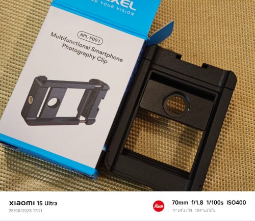 ប្រដាប់ចាប់ទូរស័ព្ទដែលអាចបំពាក់កែវ Lens បន្ថែមបានគ្រប់ប្រភេទ