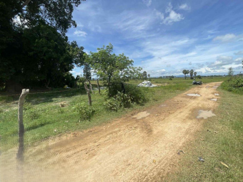๐ฆLand Available for Urgent Sale at a Special Price (Negotiable).