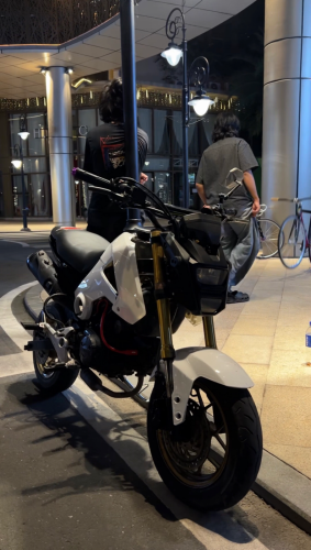 480$ មានពន្ធ ផ្លាកលេខ