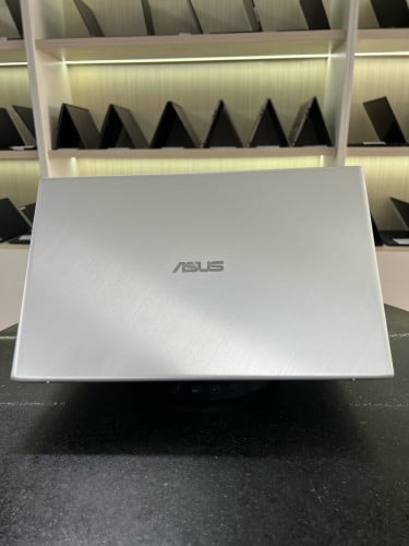 Asus VIVO book K712EA