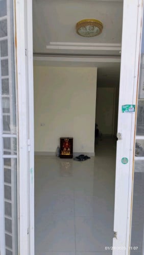 House for Rend or Sale (nearby Techo International Airport)