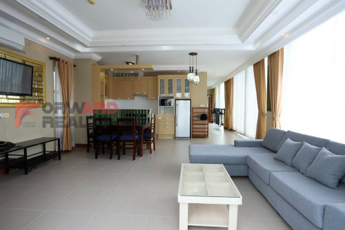 Penthouse 1 Bedroom apartment with swimming pool and gym available for rent in Russian Market Area