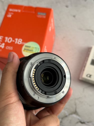 Sony E 10-18mm F4 G OSS Demo 99.99%