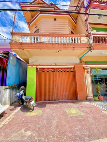 🏦House Available for Urgent Sale at a Special Price (Negotiable).