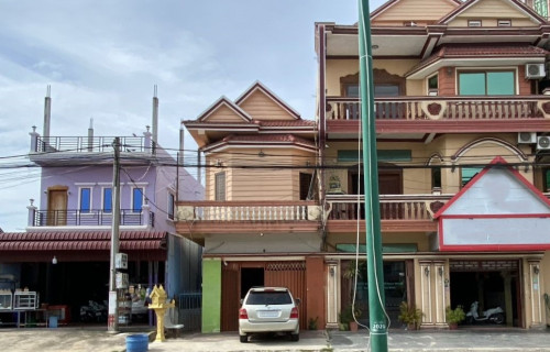 🏦House Available for Urgent Sale at a Special Price (Negotiable).