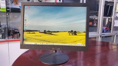 Desktop All in one / Lenovo Ideacentre / Celeron J4005 / Ram 4G/ SSD 120G/ 20 inch Screen