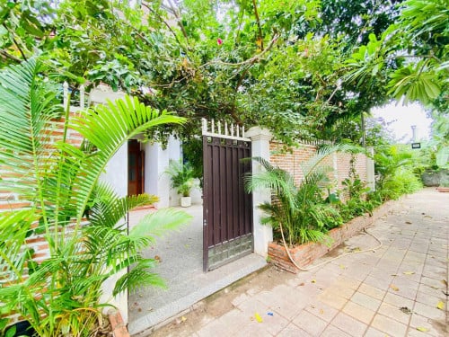 Modern Stylish Villa For Rent in Chroy Changva – Phnom Penh $1,200/mth