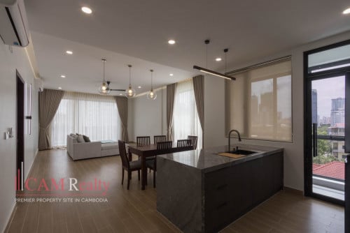 Penthouse 3 Bedroom Apartment For Rent in Tonle Basak