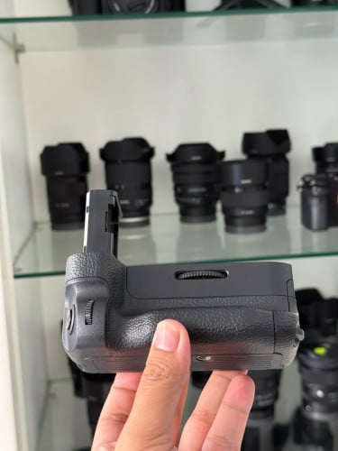 Sony A7II/7RII/Sii  Original Vertical battery Grip 98%