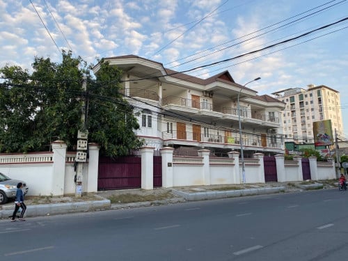 Villa for rent Toul Kork/25 room