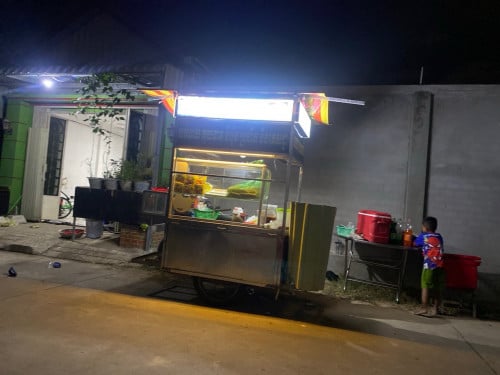 លក់រទេះ មានភ្លេីង ឡាយរួចស្រេច មានកាតគ្រី