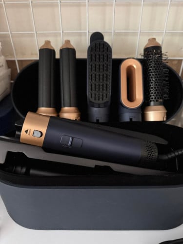 ម៉ាស៊ីនផ្លុំសក់ 5 In 1