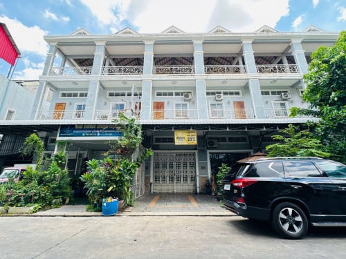 ផ្ទះល្វែងលក់បន្ទាន់ ក្នុងបុរី វិមានភ្នំពេញជាសុផារ៉ា(598)គម្រោង3