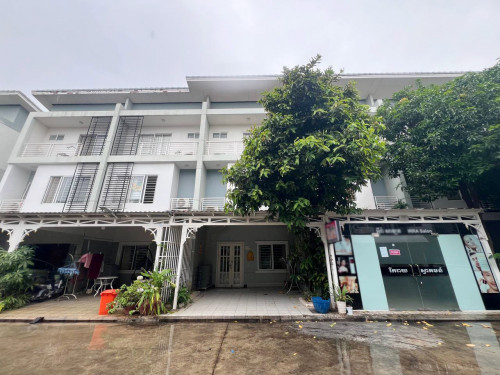 វីឡាកូនកាត់ LC2 សម្រាប់ជួលបុរីប៉េងហួត បឹងស្នោរ | LC2 villa for Rent in Borey peng houth Beoung snor