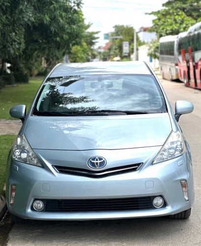 លក់ Prius V Option 5 ឆ្នាំ 2012