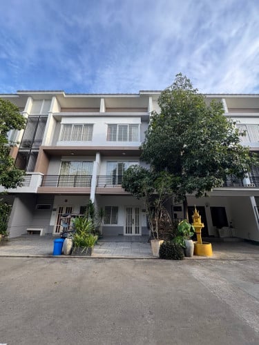 3 Bedrooms For Rent At Peng Hout Beoung Snor Close to CIA Chbar Ampov Campus