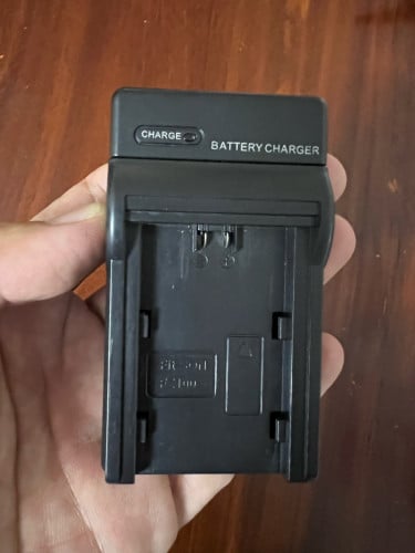 Battery charger for Sony Battery Z-100