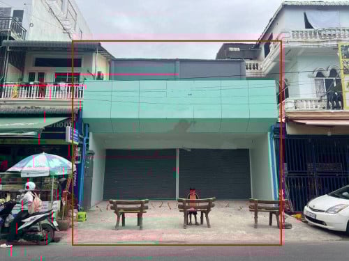 Shophouse next Phsar Derm Thvov Roundabout FOR RENT