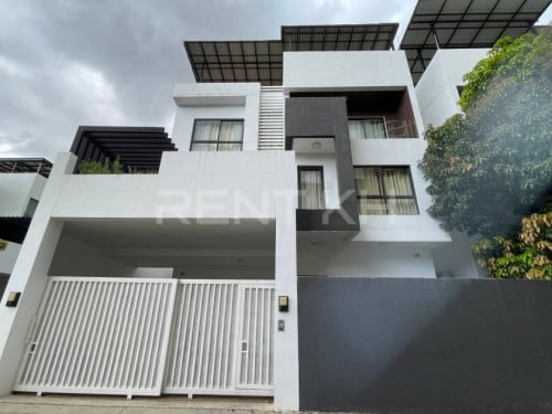 Single Villa for rent at ToulKork